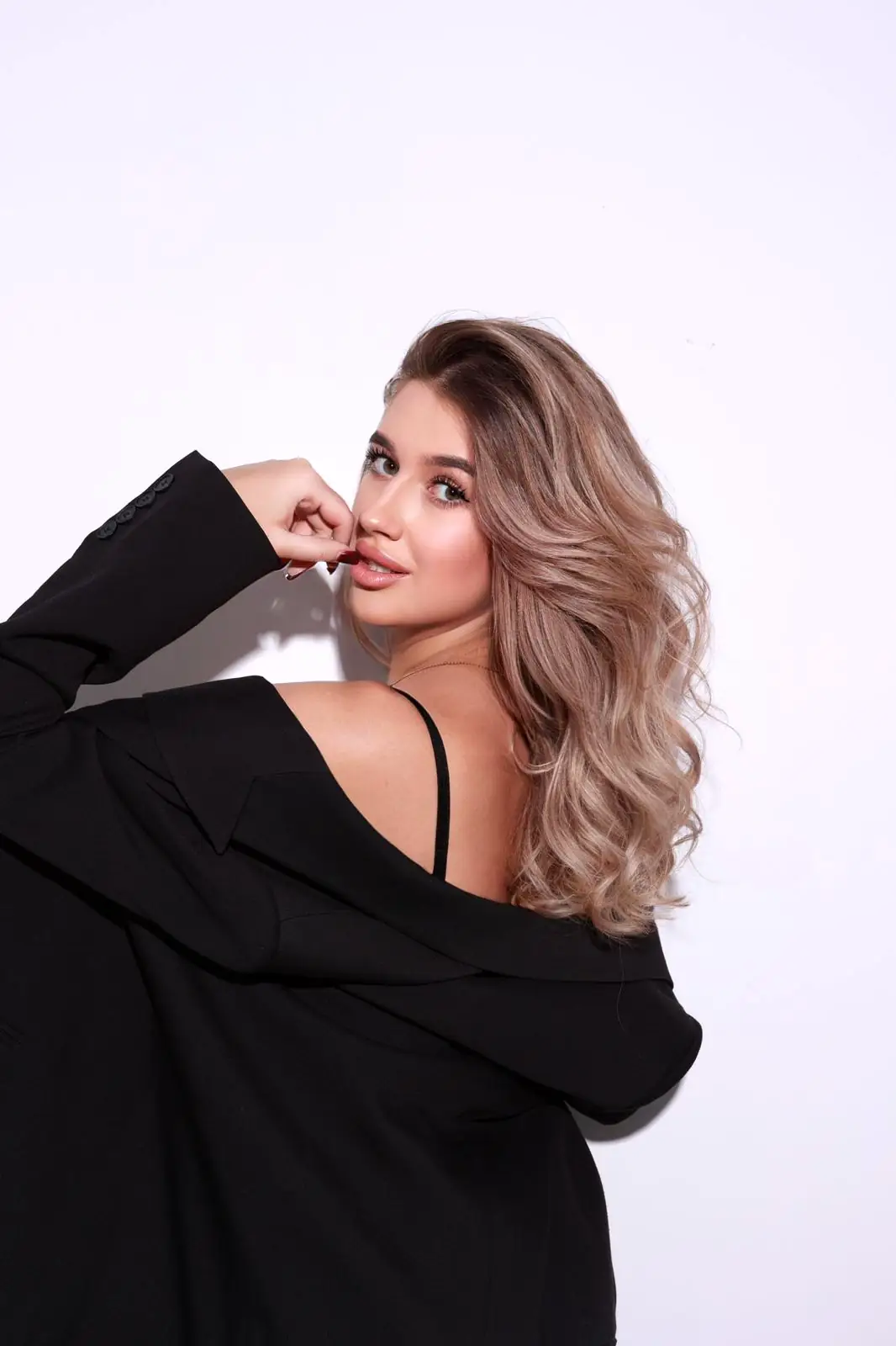 Adelina - Escorte - №1509, Рост: 170, Возраст: 26, Вес: 64