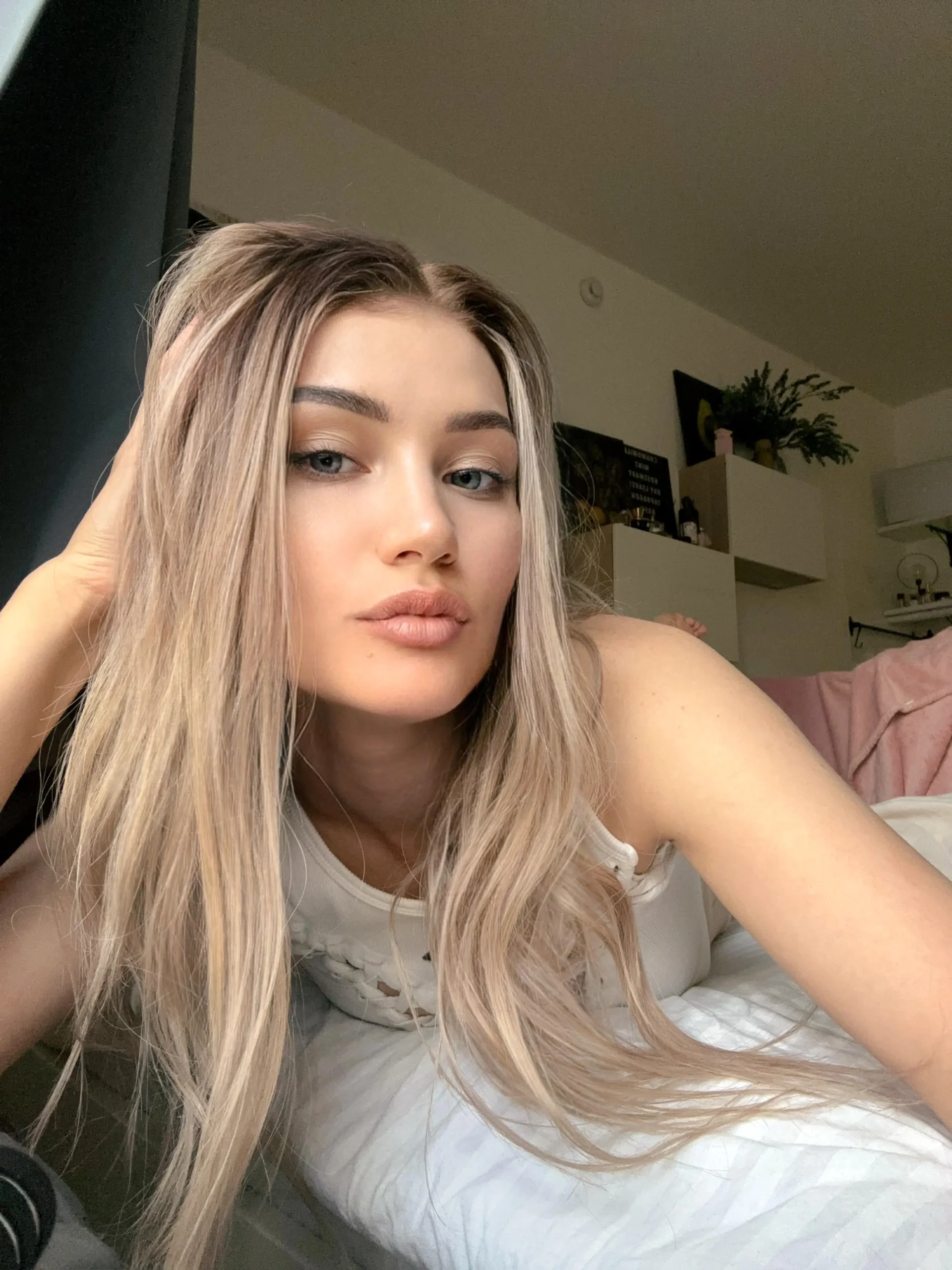 Michelle - Escorte - №1397, Рост: 165, Возраст: 19, Вес: 54
