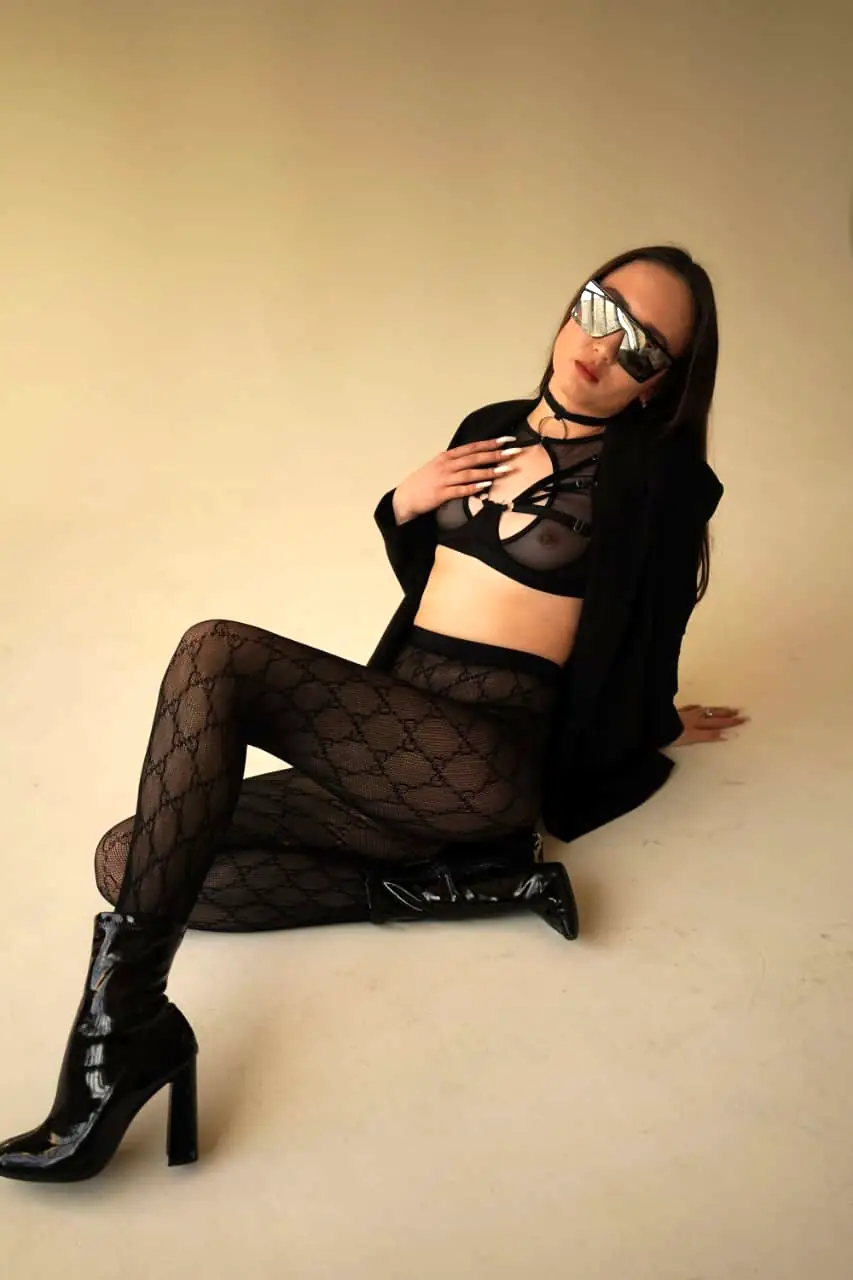 Iloana - Escorte - №1098, Рост: 169, Возраст: 2, Вес: 67