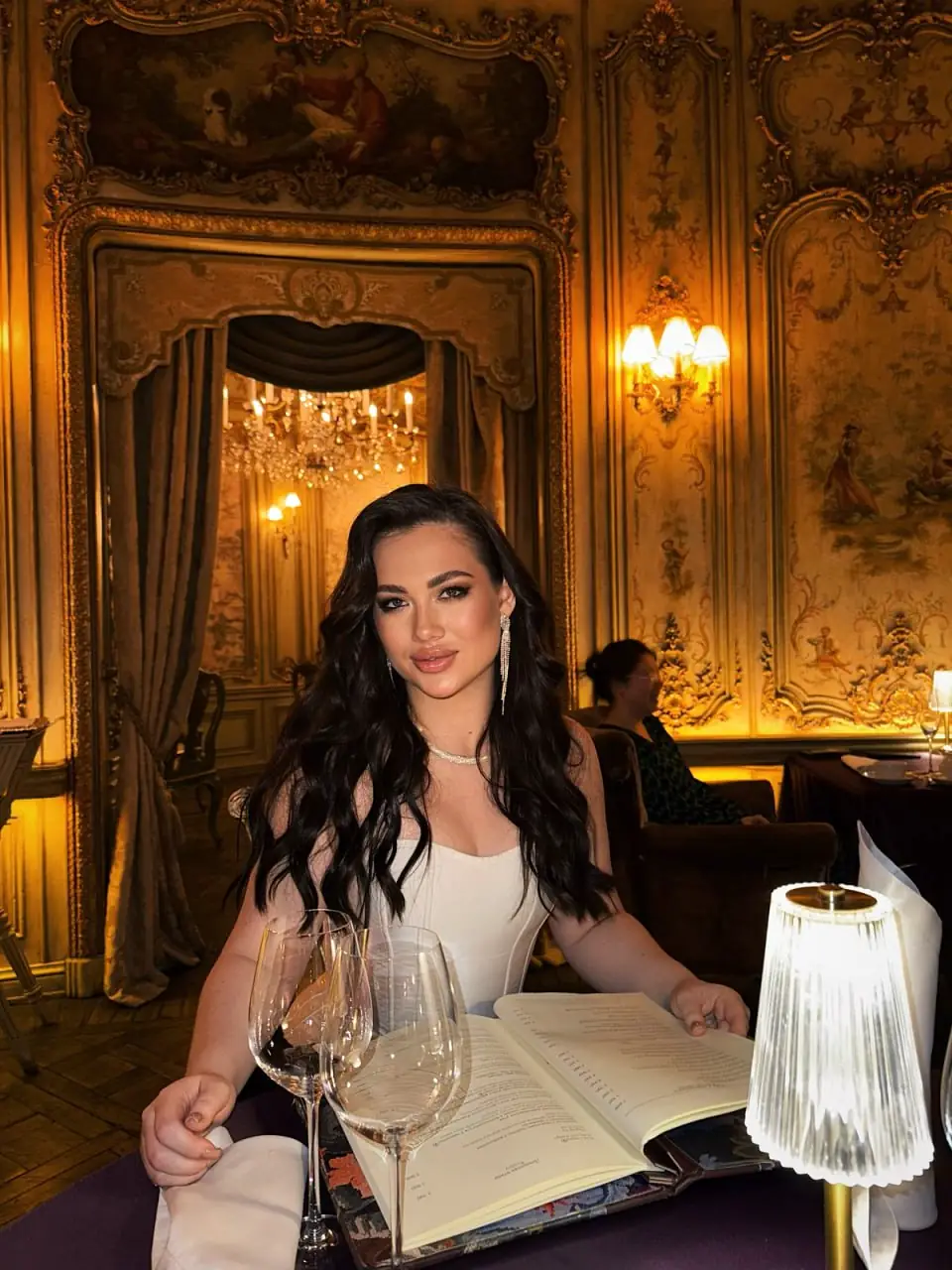 Amelia - Escort - №1694, Height: 167, Age: 32, Weight: 64