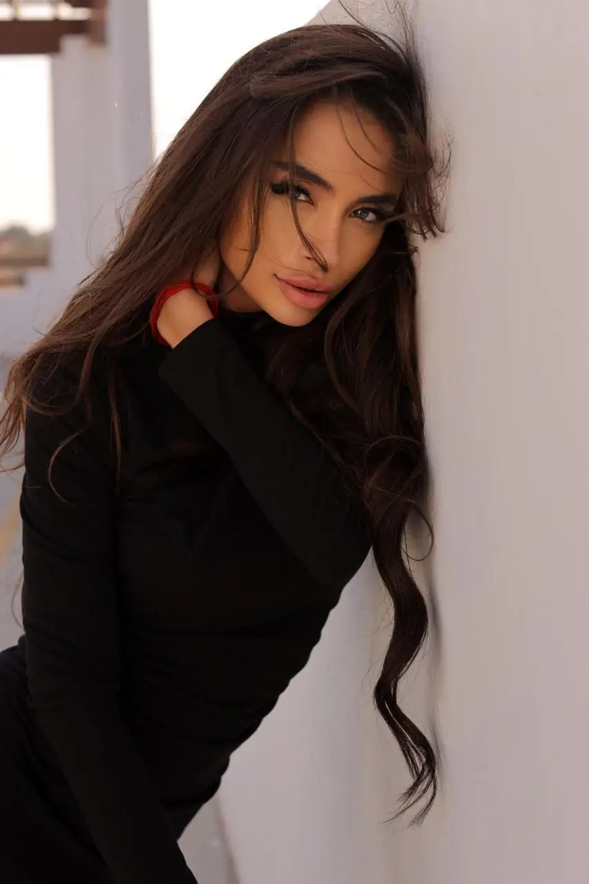 Annie - Escorte - №1733, Рост: 170, Возраст: 28, Вес: 58
