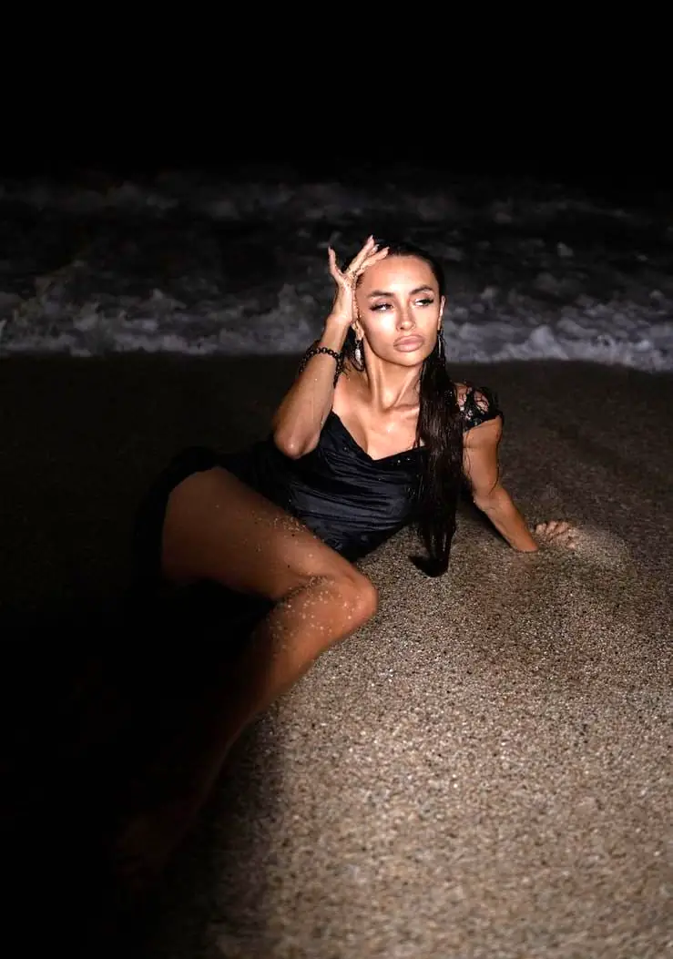 Annie - Escorte - №1733, Рост: 170, Возраст: 28, Вес: 58