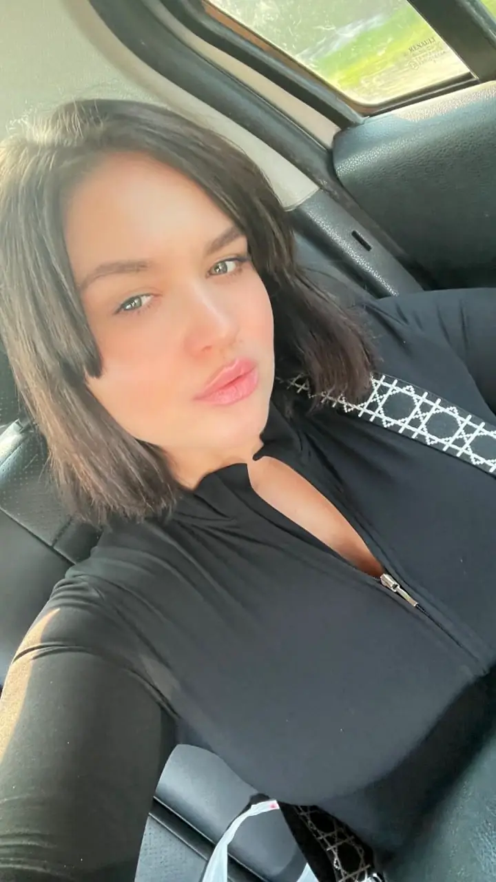 Selena — 2024, Height: 174, Age: 25, Weight: 78