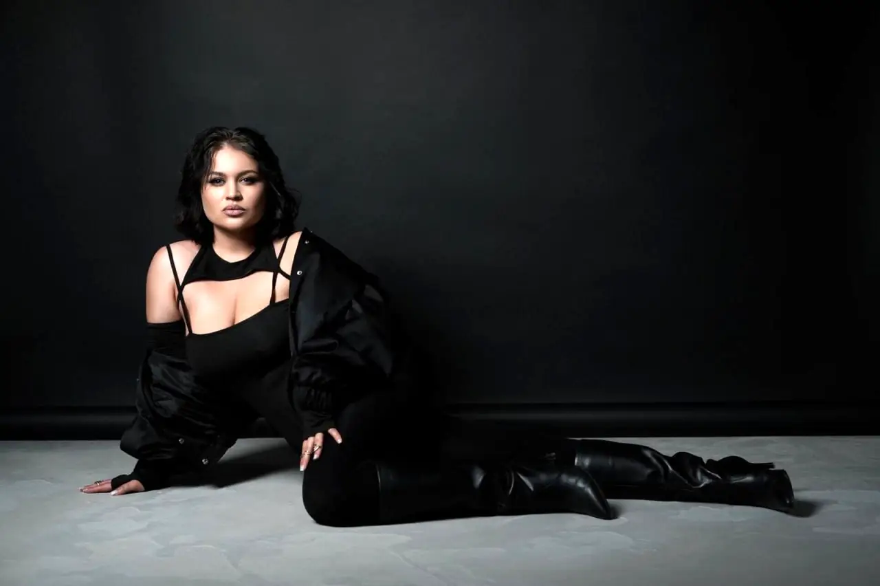 Selena - Escorte - №2024, Рост: 174, Возраст: 25, Вес: 78