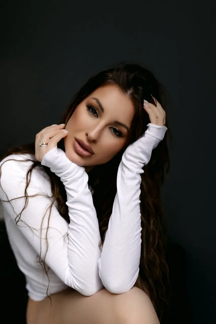 Catherine — 2078, Height: 176, Age: 25, Weight: 59
