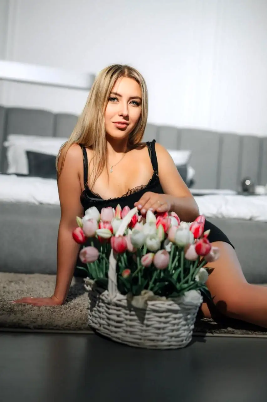 Katie - Escorte - №2111, Рост: 165, Возраст: 21, Вес: 55