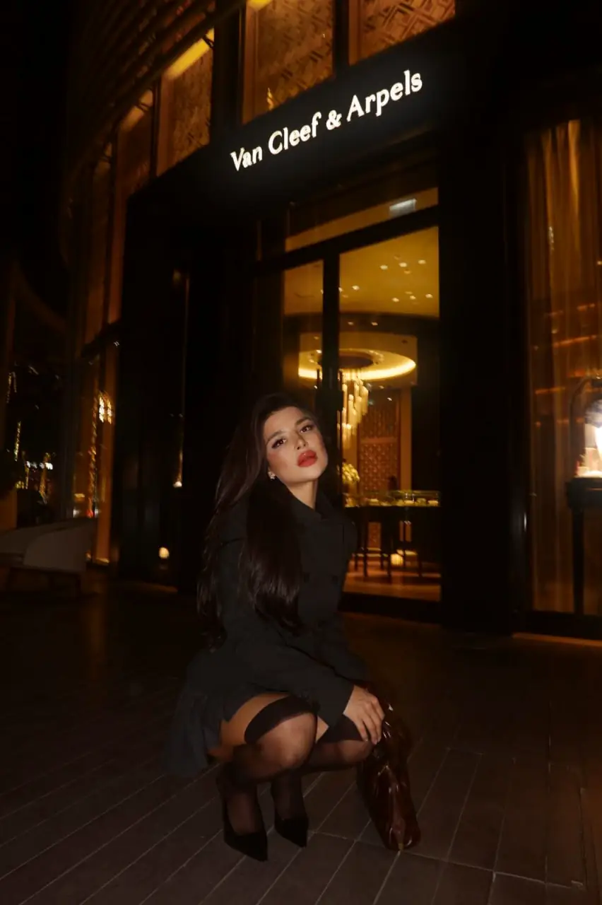 Ariel - Escort - №2200, Height: 174, Age: 23, Weight: 61