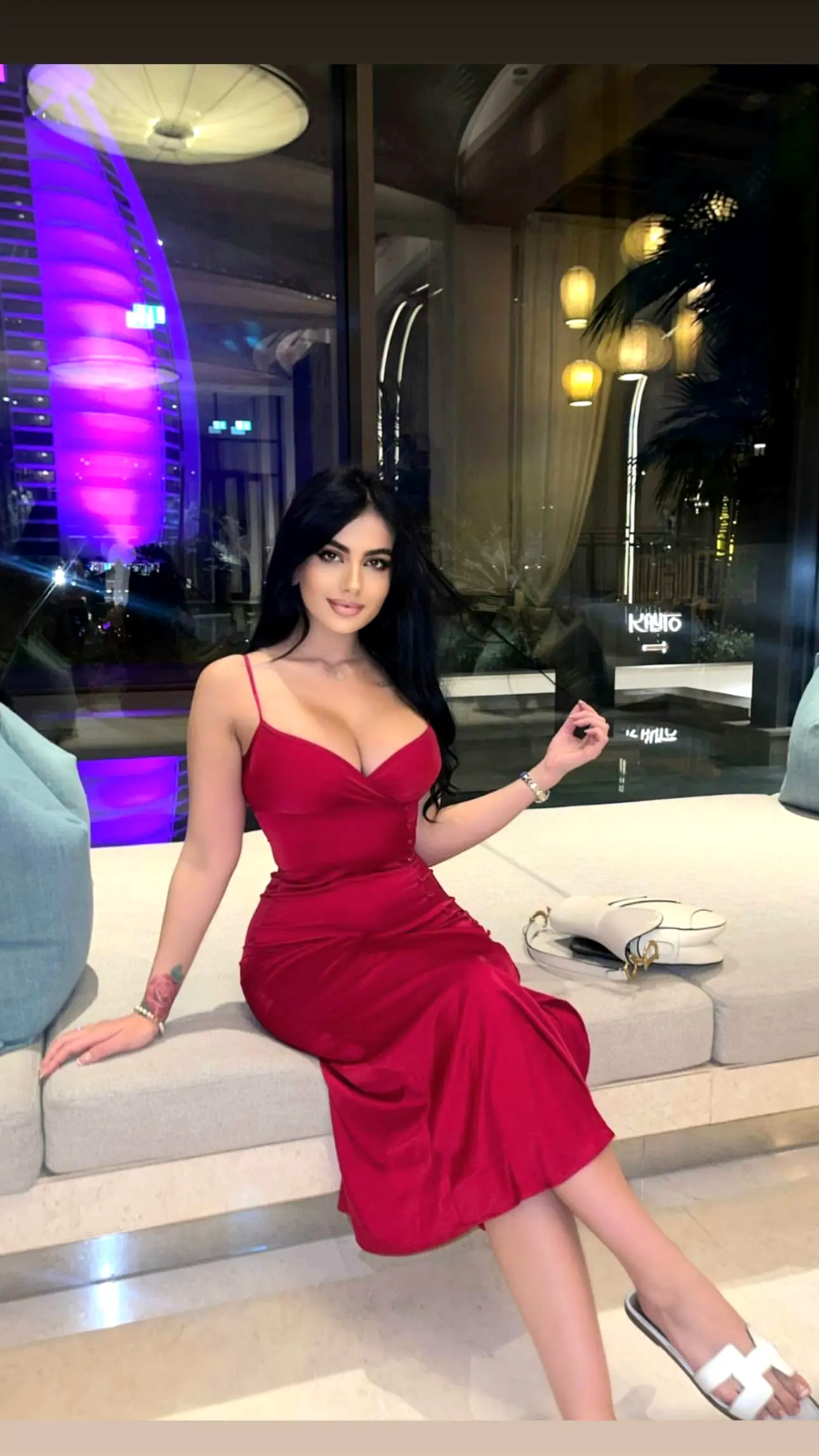 Juliette - Escorte - №2564, Рост: 169, Возраст: 24, Вес: 54